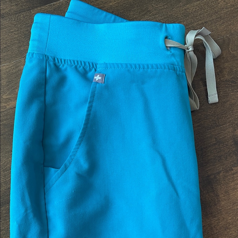 Women’s Figs Joggers